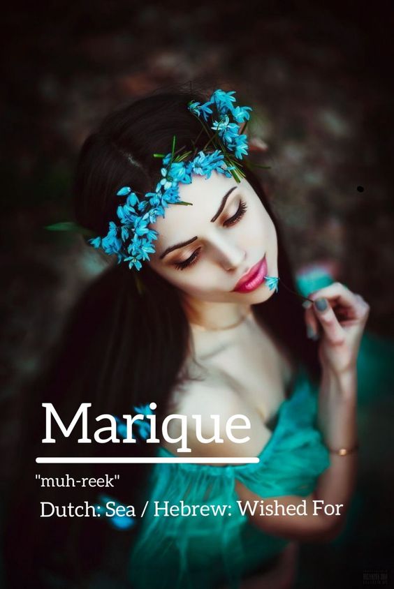 Beautiful princess with turquoise flowery headband and the meaning of word Marique meaning sea in Dutch